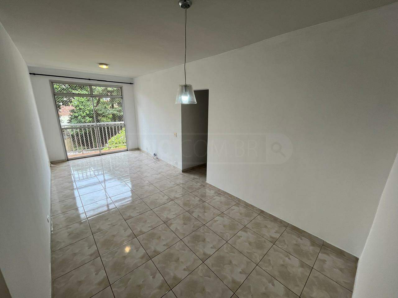 Apartamento para alugar no Edifício Itamaraty, 2 quartos, 1 vaga, no bairro Centro em Piracicaba - SP