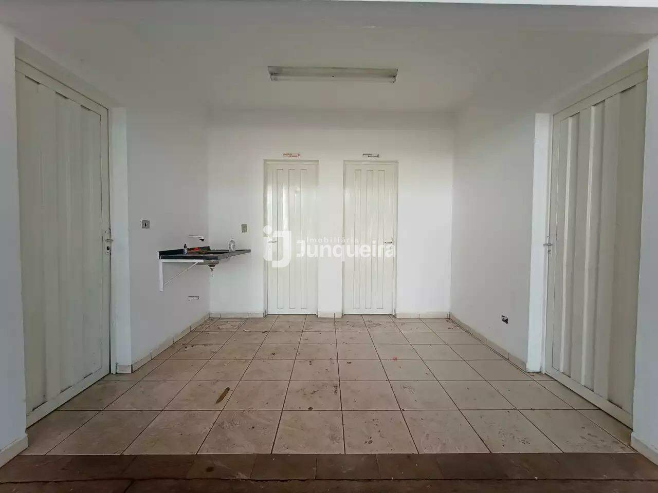 Galpão para alugar, no bairro Vila Independência em Piracicaba - SP