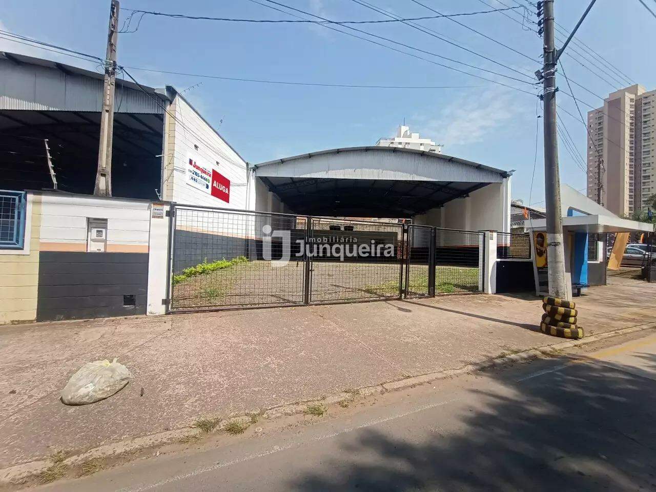Galpão para alugar, no bairro Vila Independência em Piracicaba - SP