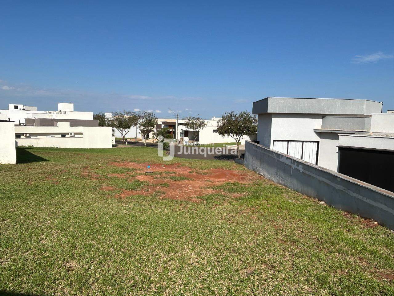 Terreno em Condomínio à venda no Park Unimep Taquaral, no bairro Taquaral em Piracicaba - SP