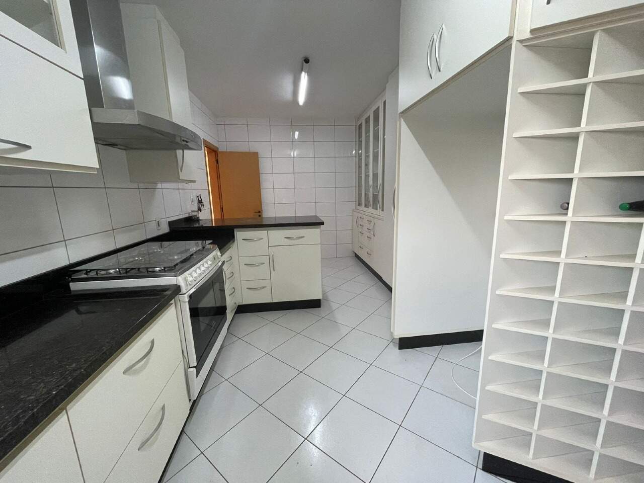 Apartamento à venda no Maison Cartier, 3 quartos, sendo 3 suítes, 2 vagas, no bairro Centro em Piracicaba - SP