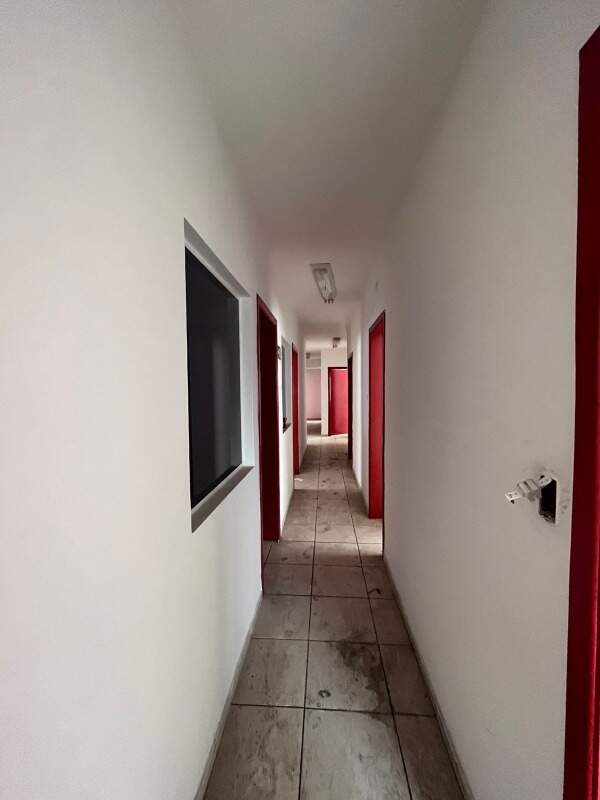 Salão para alugar, 3 vagas, no bairro Cidade Alta em Piracicaba - SP