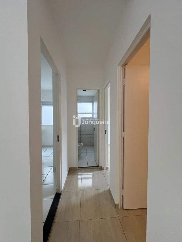 Apartamento para alugar no Engenho Resende, 2 quartos, 1 vaga, no bairro Vale do Sol em Piracicaba - SP