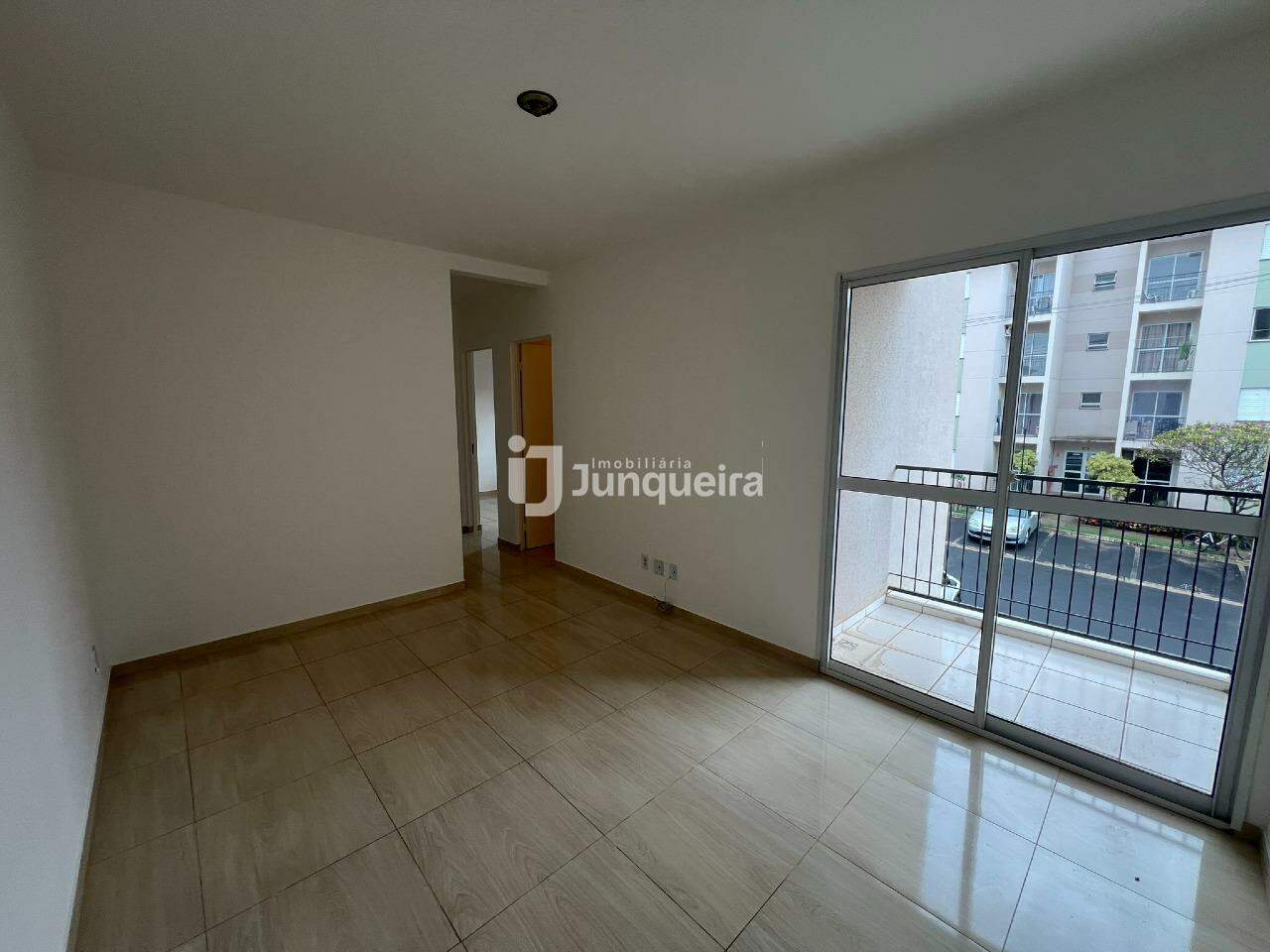 Apartamento para alugar no Engenho Resende, 2 quartos, 1 vaga, no bairro Vale do Sol em Piracicaba - SP