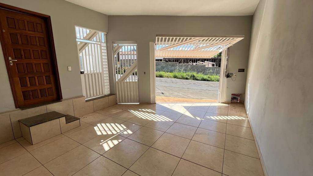 Casa para alugar, 2 quartos, 1 vaga, no bairro Residencial Luiz Massud Coury em Rio das Pedras - SP