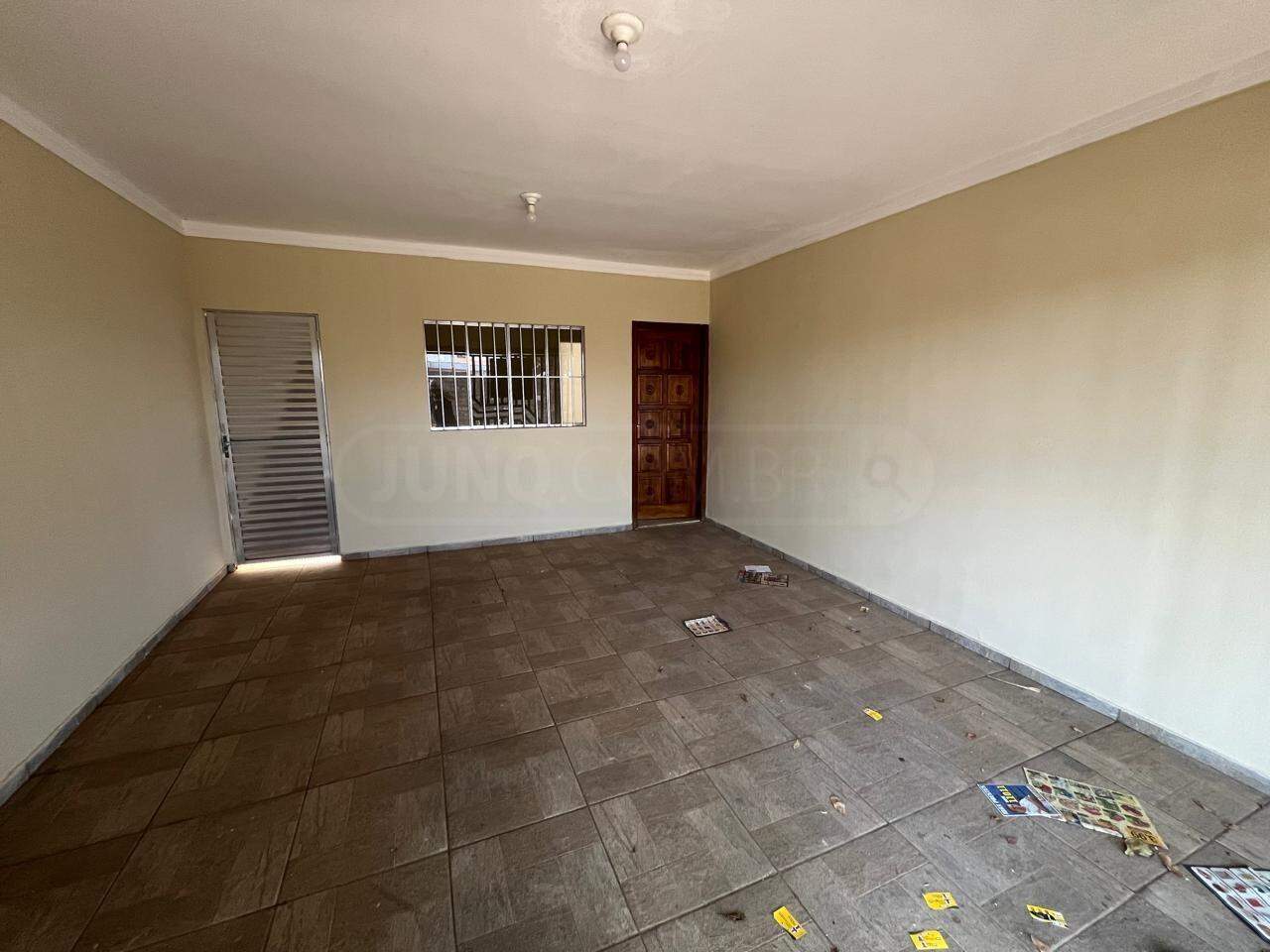Casa para alugar, 2 quartos, sendo 1 suíte, 2 vagas, no bairro Jardim São Cristóvão II em Rio das Pedras - SP