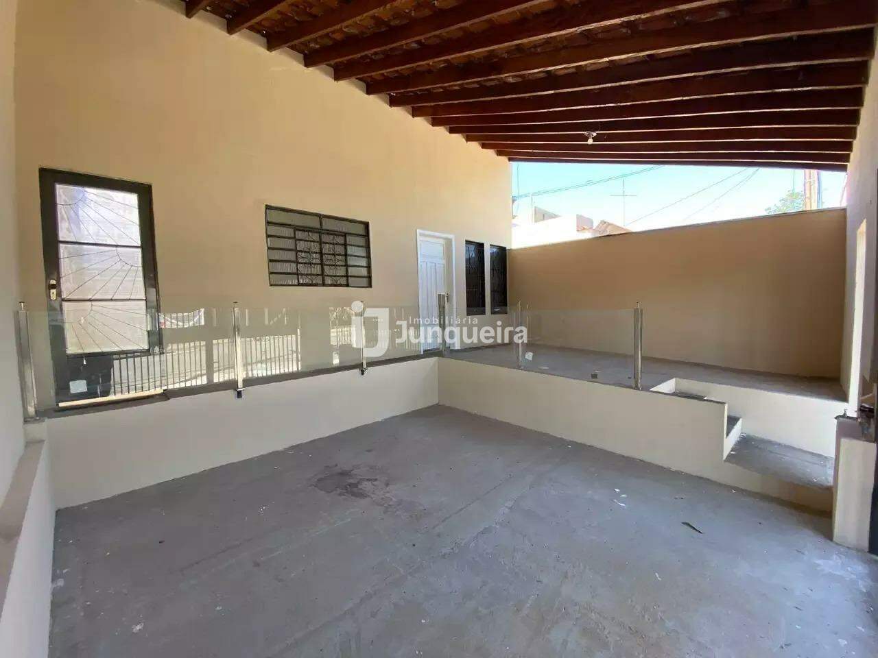 Casa para alugar, 2 quartos, 1 vaga, no bairro Santa Terezinha em Piracicaba - SP