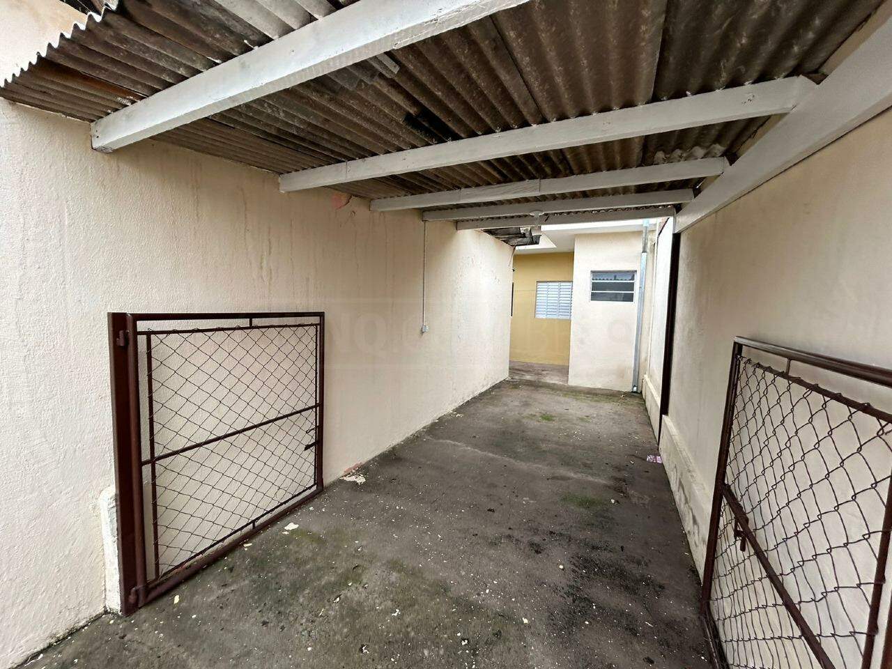 Casa para alugar, 1 quarto, 2 vagas, no bairro Santa Terezinha em Piracicaba - SP