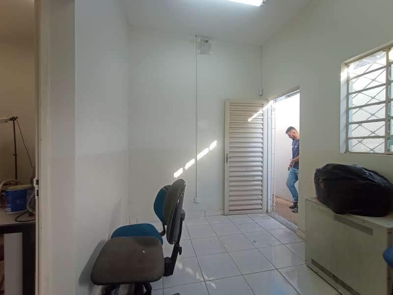 Casa Comercial para alugar, 2 vagas, no bairro Centro em Piracicaba - SP