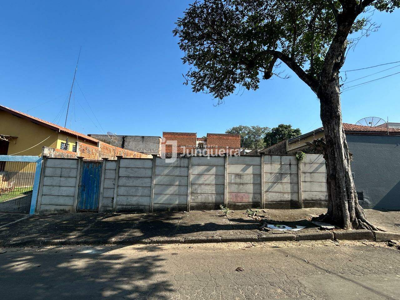 Terreno à venda, no bairro Santa Rosa em Piracicaba - SP