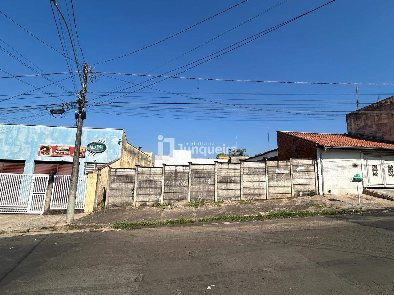 Terreno à venda, no bairro Santa Rosa em Piracicaba - SP