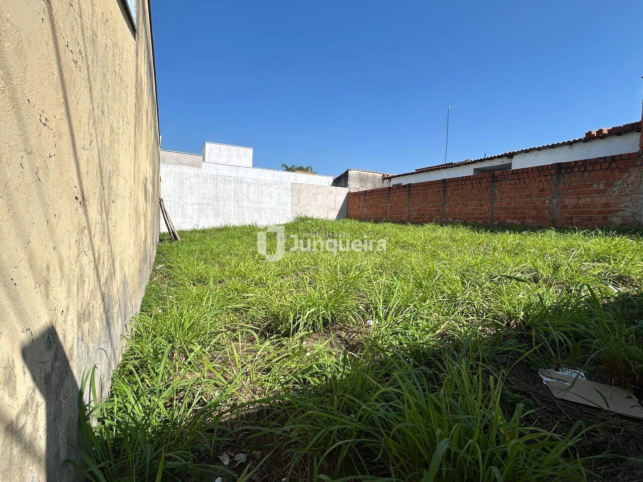 Terreno à venda, no bairro Santa Rosa em Piracicaba - SP