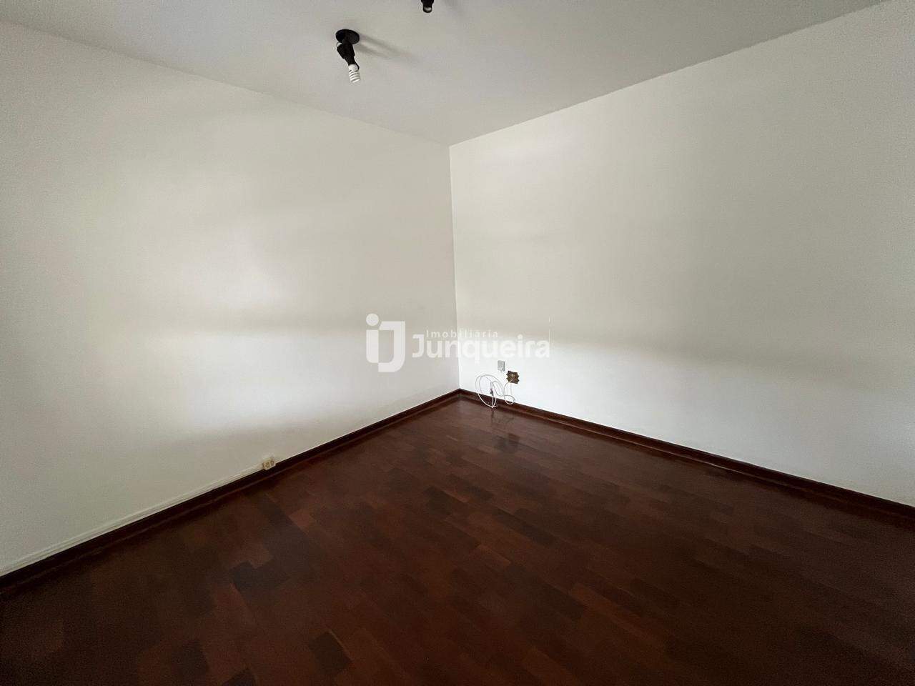 Casa para alugar, 2 quartos, 2 vagas, no bairro Jardim Monumento em Piracicaba - SP