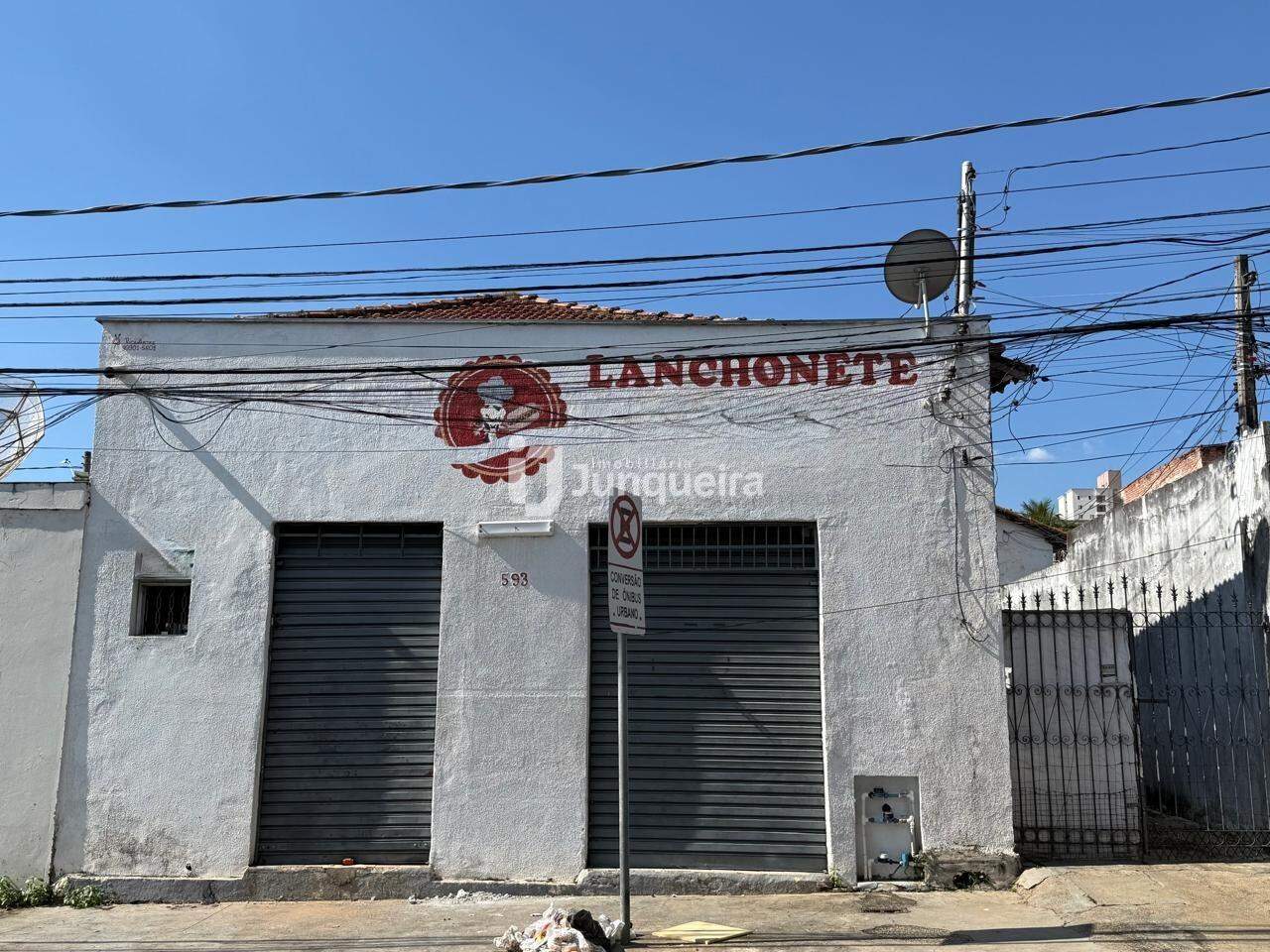 Casa Comercial à venda, 2 vagas, no bairro Jaraguá em Piracicaba - SP