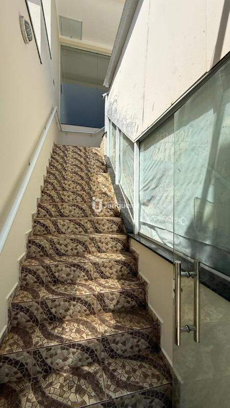 Salão para alugar, 1 quarto, no bairro Santa Terezinha em Piracicaba - SP