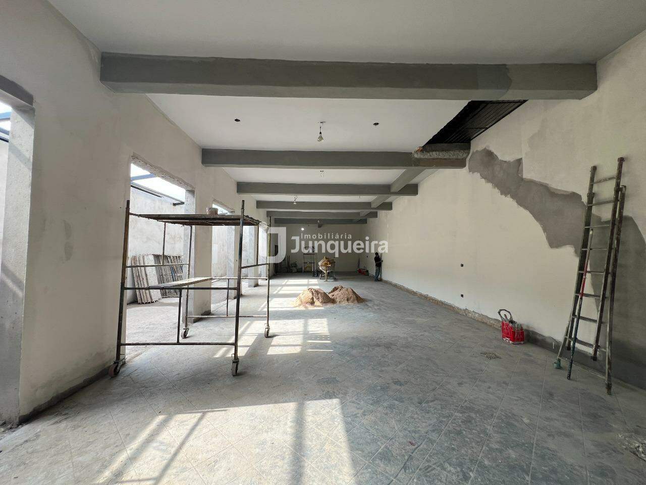Foto 4 de Prédio Comercial para aluguel, 4 vagas, Paulicéia - Piracicaba/SP