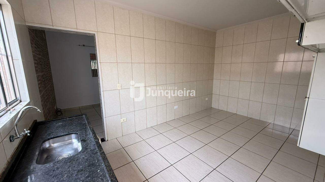 Casa para alugar, 2 quartos, sendo 1 suíte, 2 vagas, no bairro Loteamento Vem Viver Piracicaba I em Piracicaba - SP