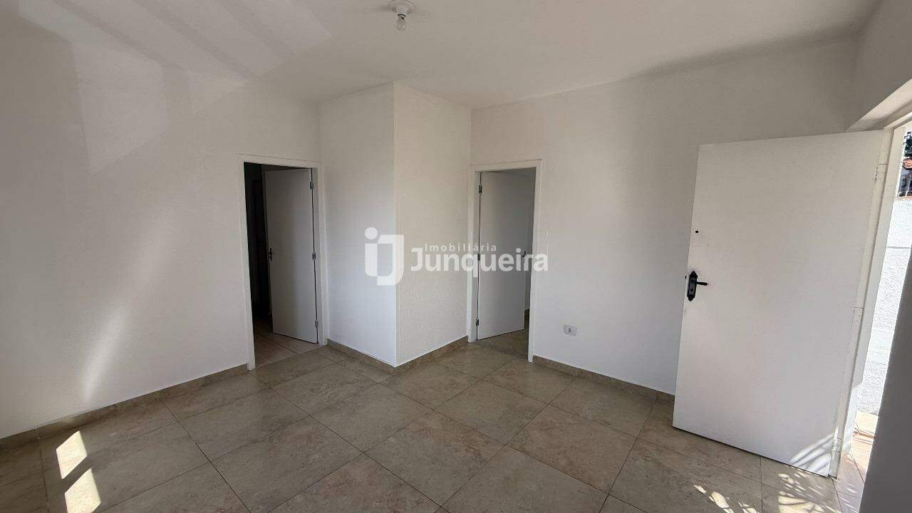 Casa para alugar, 3 quartos, 2 vagas, no bairro Nova América em Piracicaba - SP