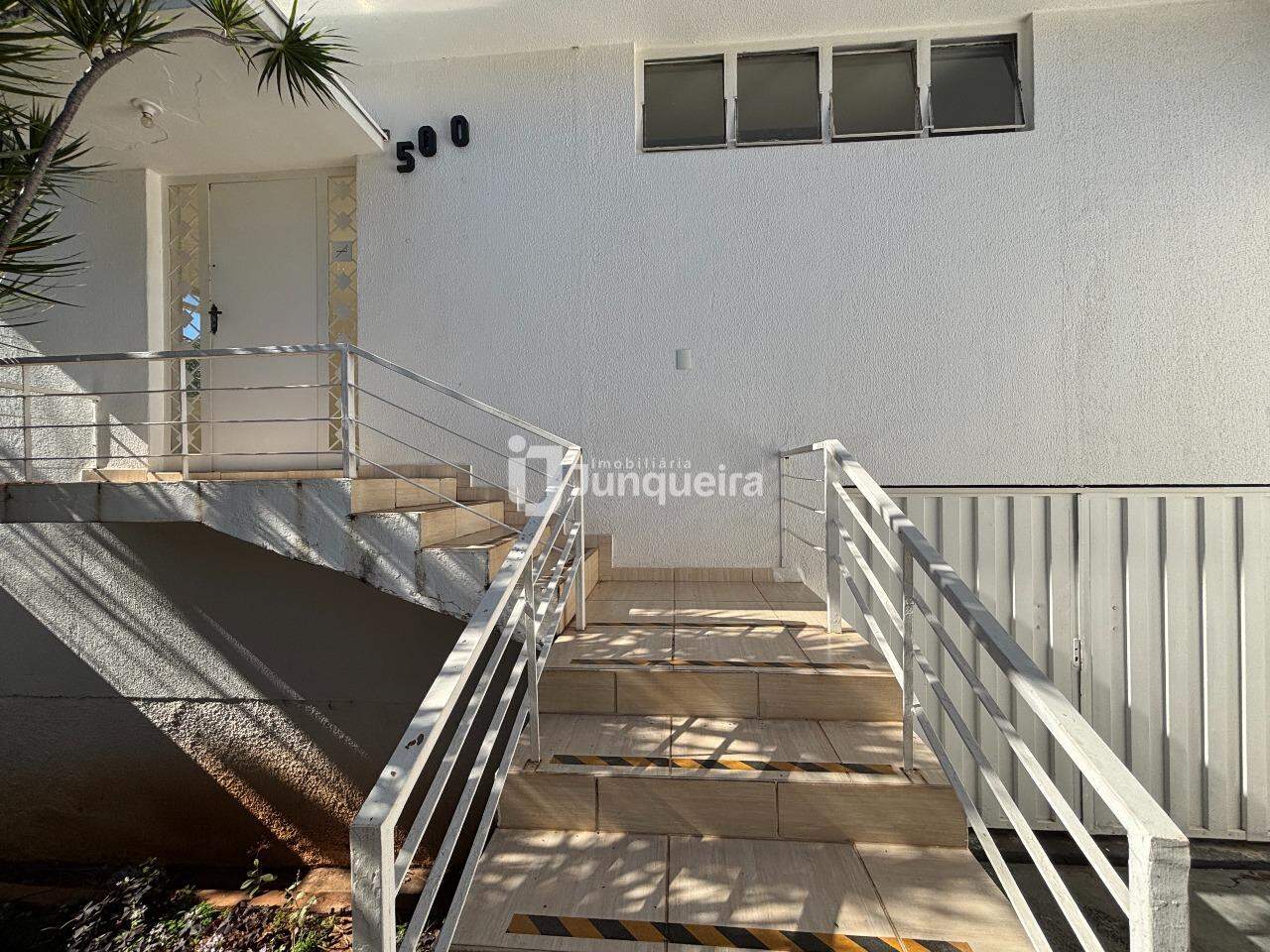 Casa para alugar, 3 quartos, 2 vagas, no bairro Vila Monteiro em Piracicaba - SP