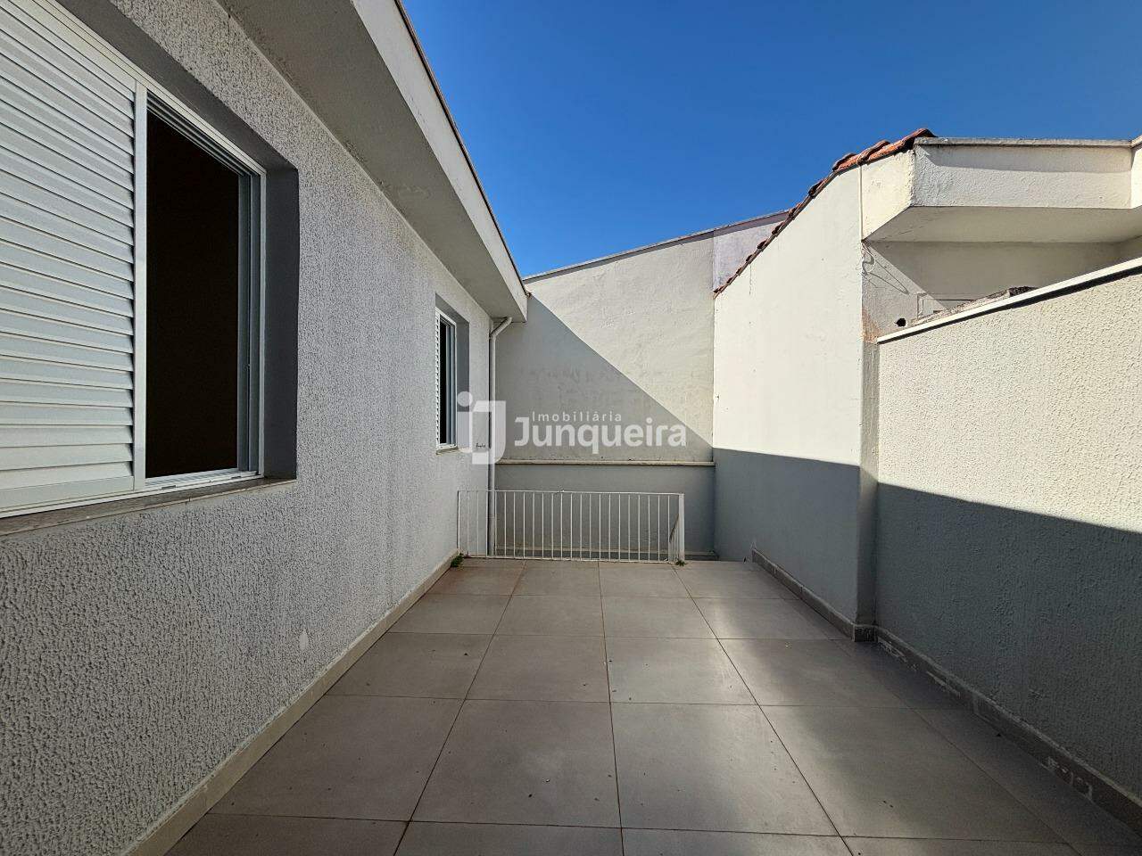 Casa para alugar, 3 quartos, 2 vagas, no bairro Vila Monteiro em Piracicaba - SP