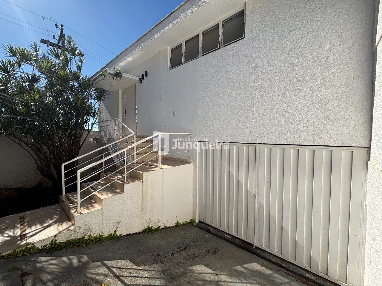 Casa para alugar, 3 quartos, 2 vagas, no bairro Vila Monteiro em Piracicaba - SP