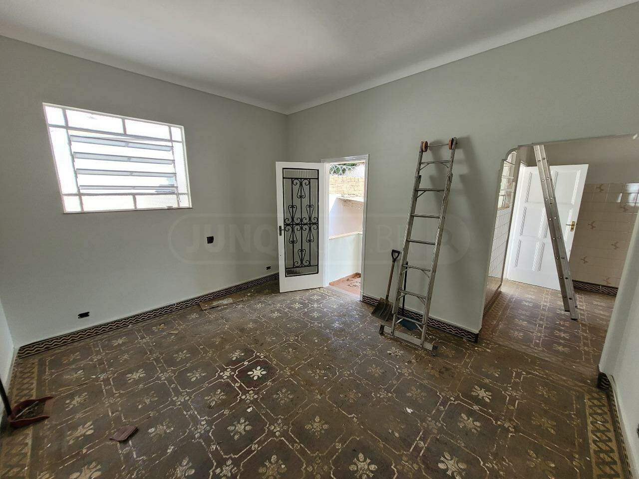 Casa para alugar, 4 quartos, 1 vaga, no bairro Vila Rezende em Piracicaba - SP