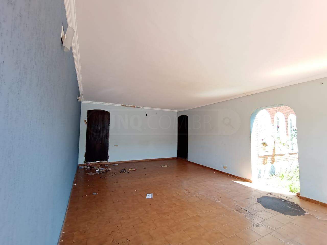 Casa para alugar, 3 quartos, sendo 1 suíte, 2 vagas, no bairro Piracicamirim em Piracicaba - SP