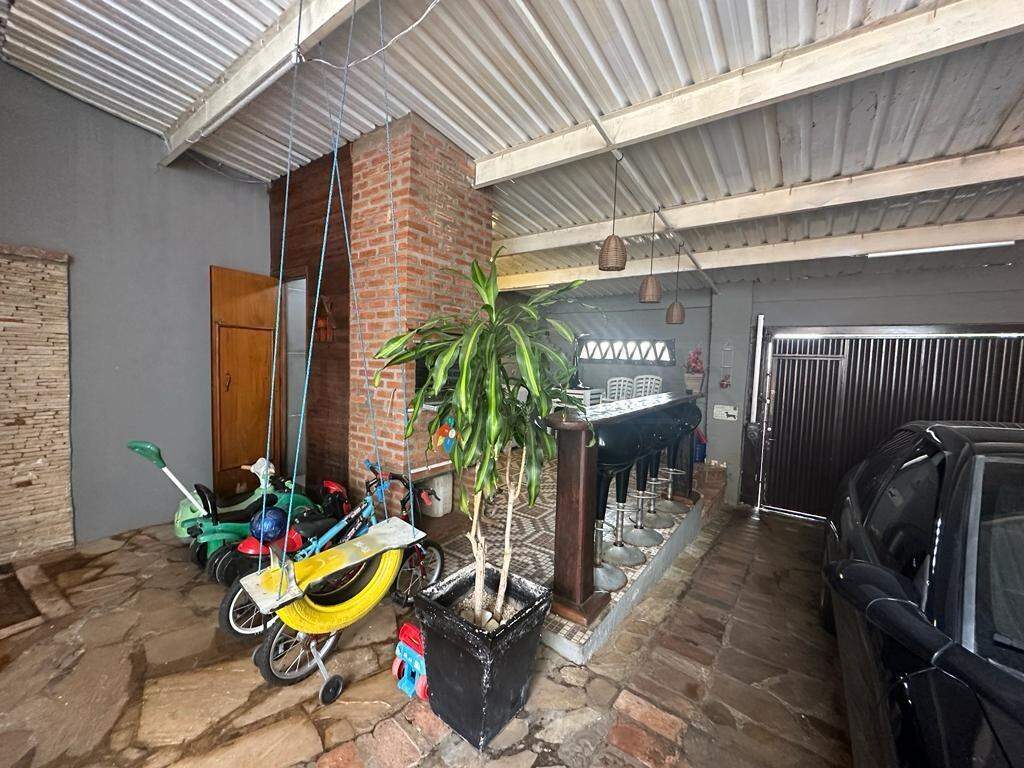 Casa à venda, 2 quartos, sendo 1 suíte, no bairro Terra Rica em Piracicaba - SP
