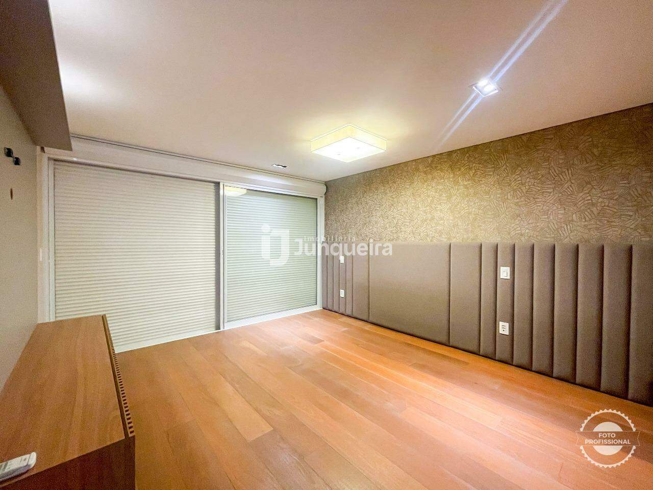 Casa em Condomínio à venda no Alphaville Piracicaba, 4 quartos, sendo 4 suítes, 4 vagas, no bairro Alphaville Piracicaba em Piracicaba - SP