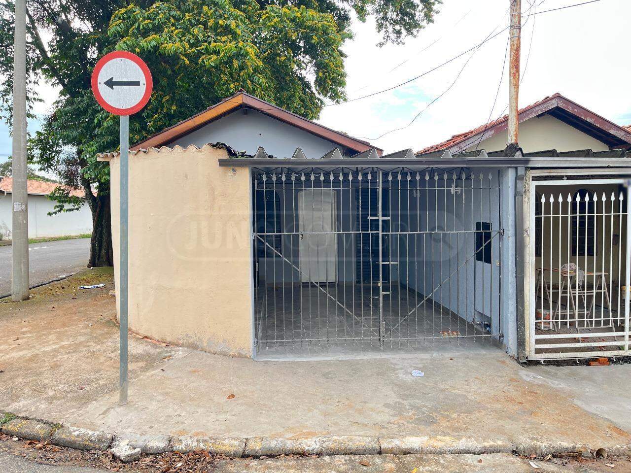 Casa à venda, 2 quartos, 1 vaga, no bairro Jardim Caxambu em Piracicaba - SP