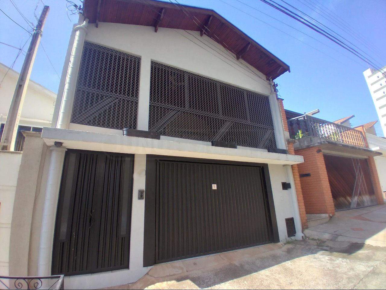 Casa à venda, 2 quartos, 1 vaga, no bairro Centro em Piracicaba - SP