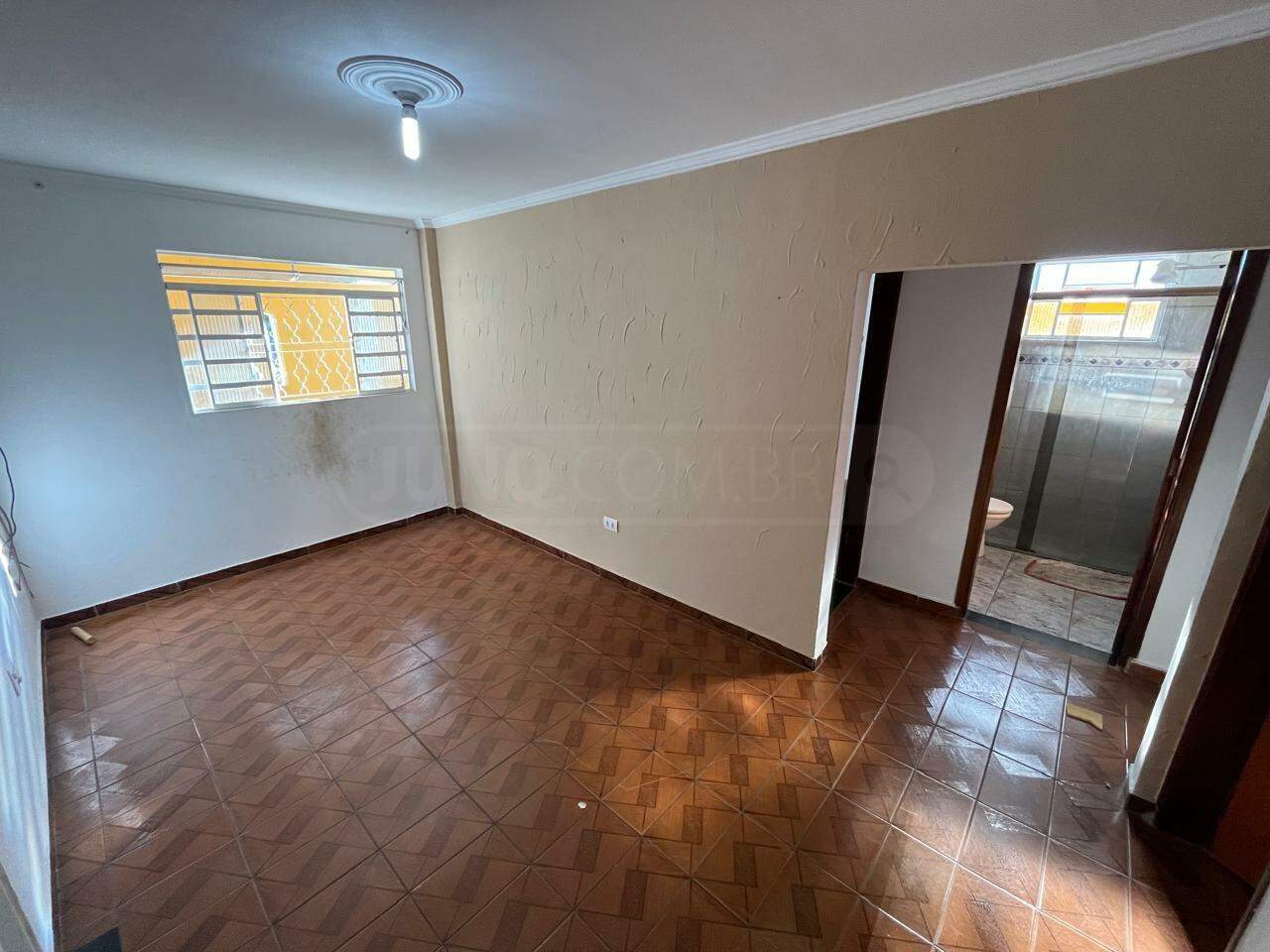 Casa para alugar, 3 quartos, 2 vagas, no bairro Santa Terezinha em Piracicaba - SP