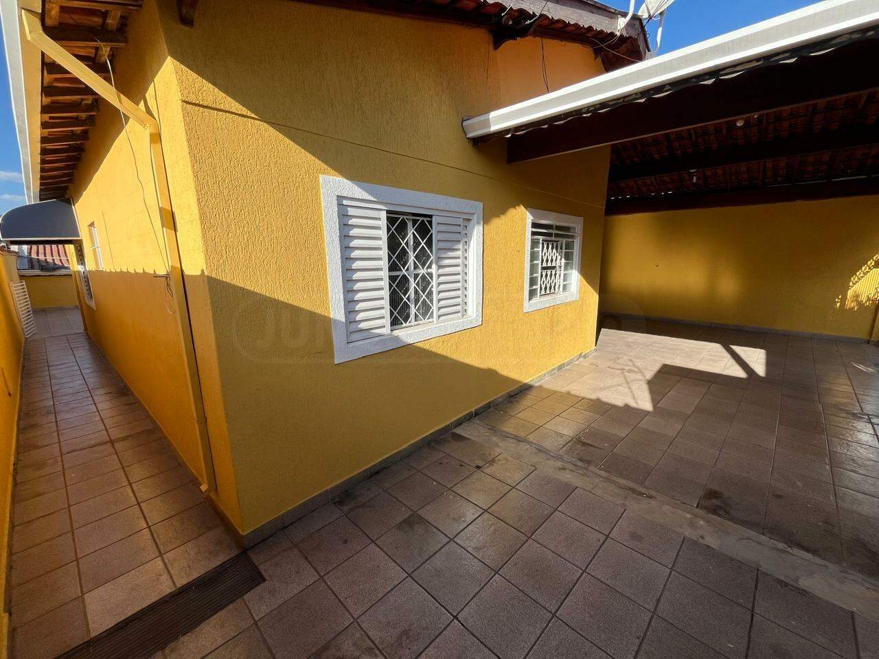 Casa para alugar, 4 quartos, 2 vagas, no bairro Santa Terezinha em Piracicaba - SP