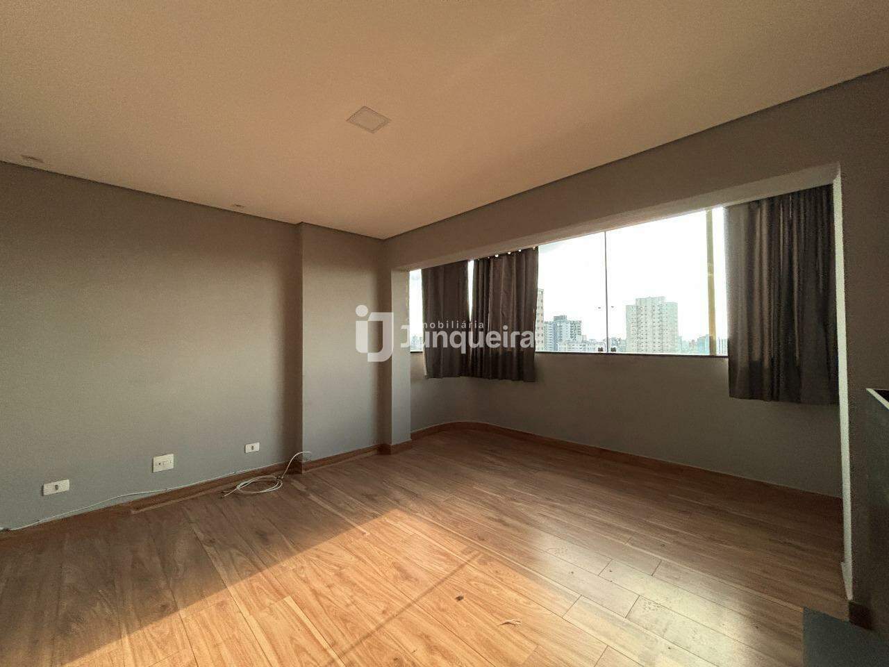 Apartamento à venda no Vermont, 3 quartos, sendo 1 suíte, 1 vaga, no bairro Cidade Alta em Piracicaba - SP