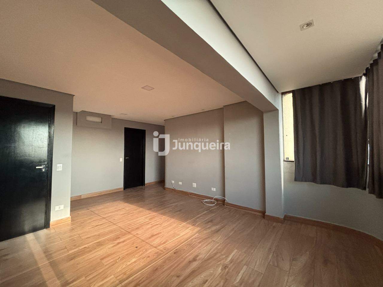 Apartamento à venda no Vermont, 3 quartos, sendo 1 suíte, 1 vaga, no bairro Cidade Alta em Piracicaba - SP
