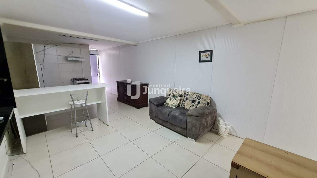 Kitnet para alugar, 2 quartos, 1 vaga, no bairro Dois Córregos em Piracicaba - SP