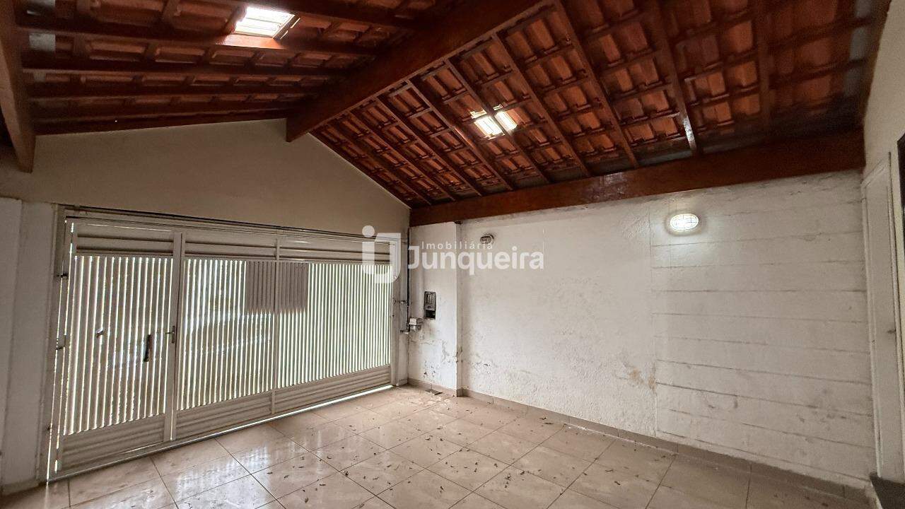 Casa para alugar, 2 quartos, 2 vagas, no bairro jardim nossa senhora de fatima em Piracicaba - SP