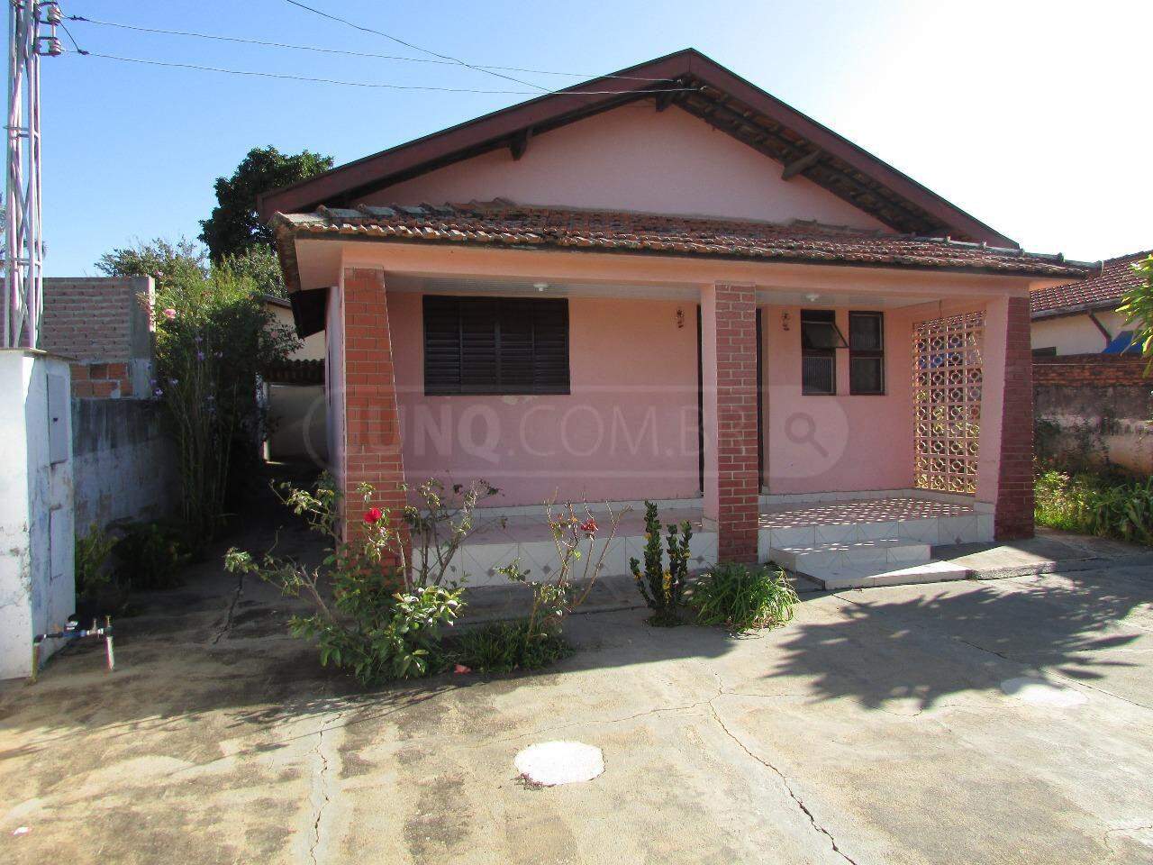 Casa à venda, 3 quartos, 1 vaga, no bairro Santa Terezinha em Piracicaba - SP