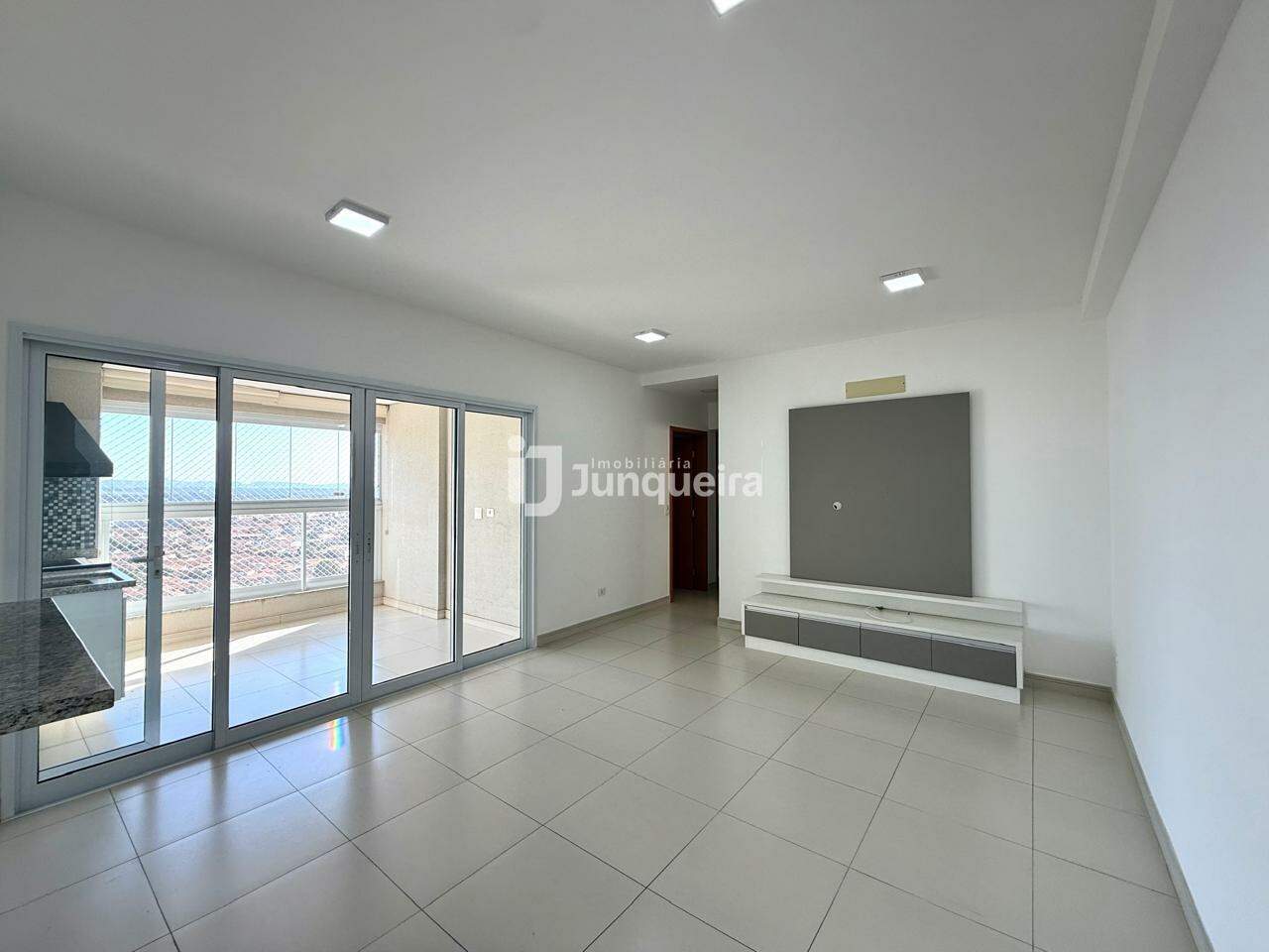 Apartamento à venda no Boa Vista Paulicéia Residencial Club, 3 quartos, sendo 1 suíte, 2 vagas, no bairro Paulicéia em Piracicaba - SP