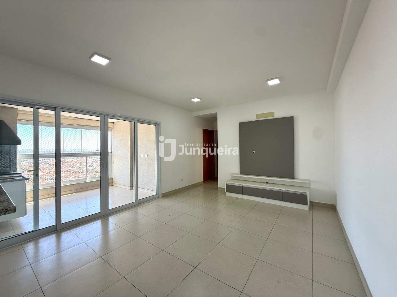 Apartamento à venda no Boa Vista Paulicéia Residencial Club, 3 quartos, sendo 1 suíte, 2 vagas, no bairro Paulicéia em Piracicaba - SP