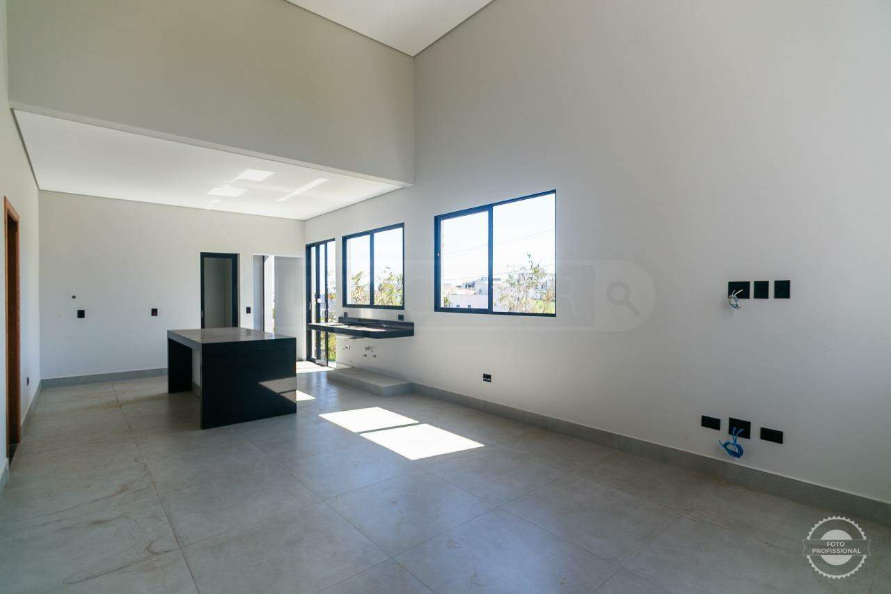 Casa em Condomínio à venda no Villa D'Aquila, 3 quartos, sendo 1 suíte, 2 vagas, no bairro Santa Rosa em Piracicaba - SP