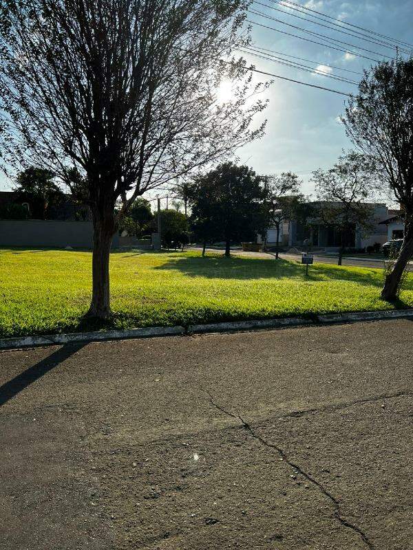 Terreno em Condomínio à venda no Residencial Village, no bairro Loteamento Santa Maria em Rio das Pedras - SP