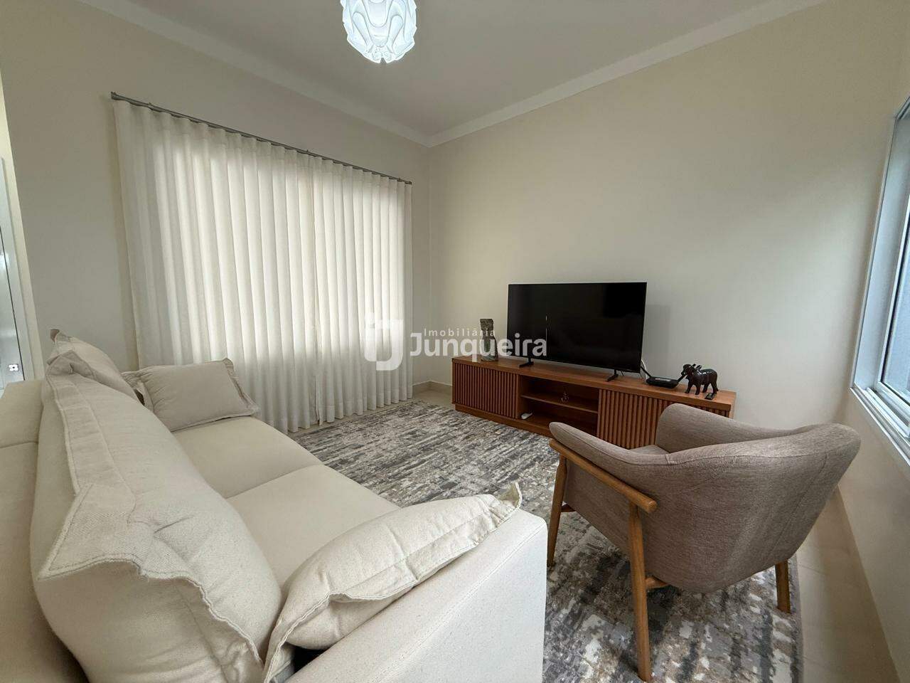 Casa em Condomínio à venda no Park Unimep Taquaral, 2 quartos, sendo 2 suítes, 2 vagas, no bairro Park Unimep Taquaral  em Piracicaba - SP