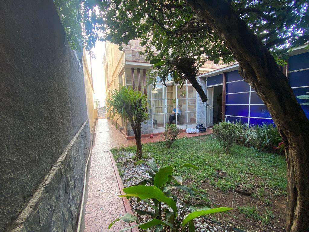 Casa à venda, 3 quartos, 2 vagas, no bairro Cidade Alta em Piracicaba - SP