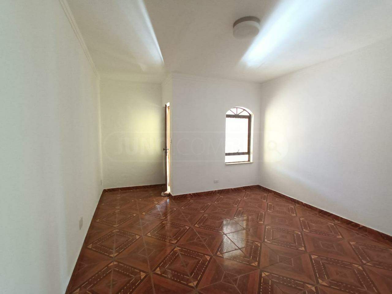 Casa à venda, 2 quartos, 2 vagas, no bairro Vila Bessy em Piracicaba - SP
