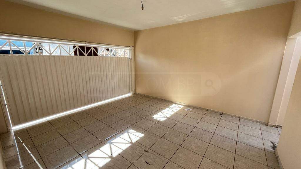 Casa à venda, 3 quartos, 2 vagas, no bairro Residencial Luiz Massud Coury em Rio das Pedras - SP