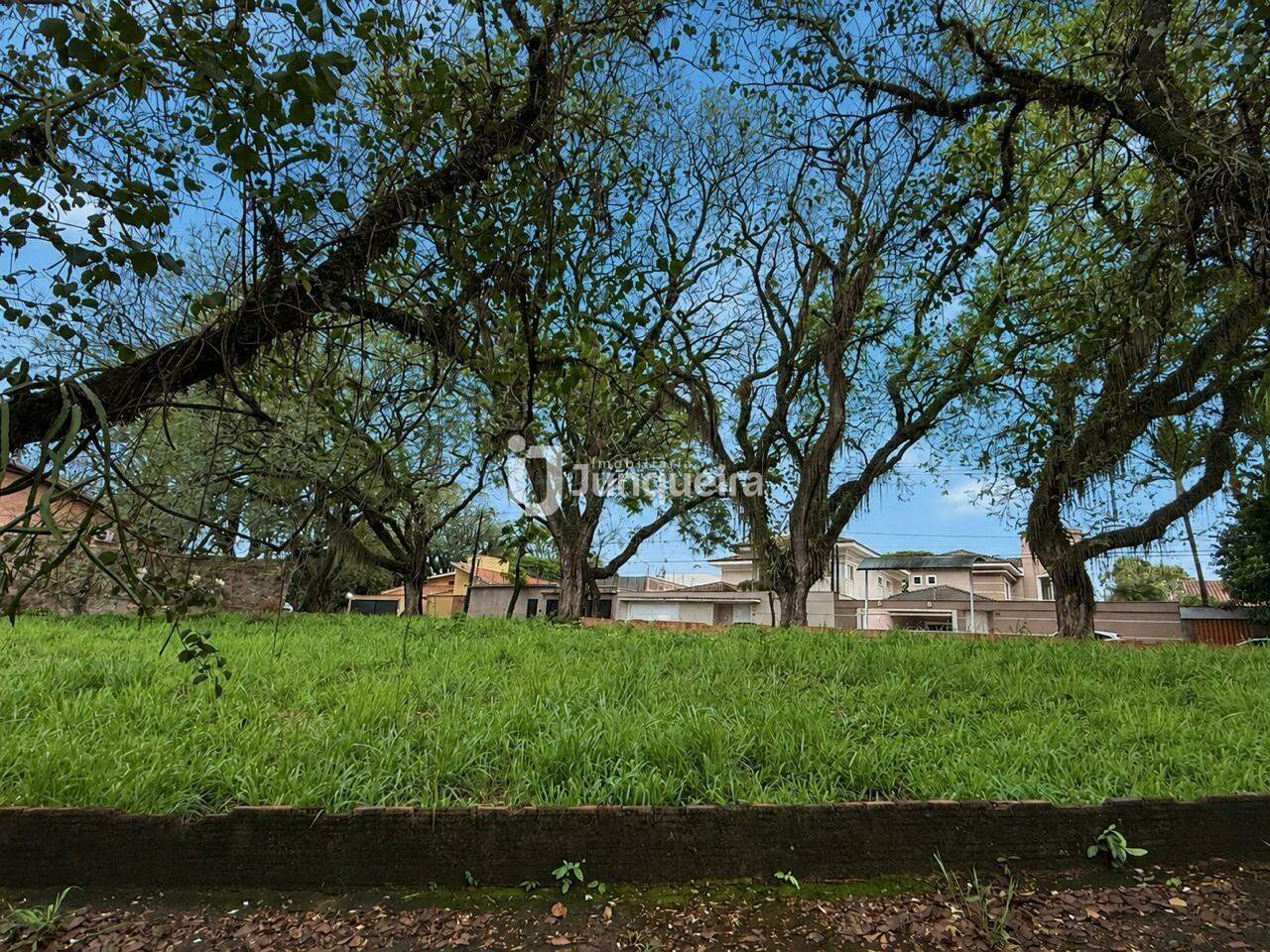 Terreno à venda, no bairro Nova Piracicaba em Piracicaba - SP