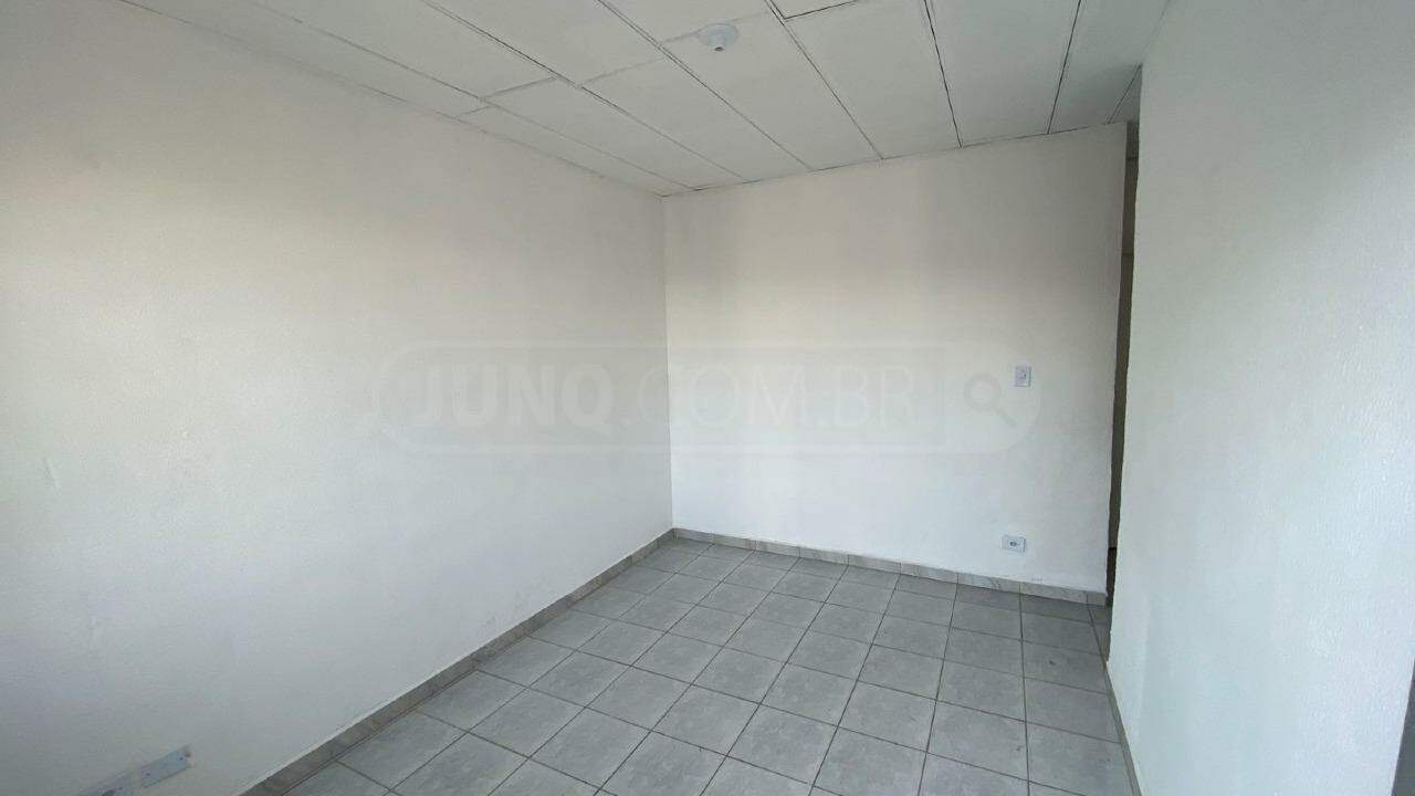 Casa para alugar, 2 quartos, 1 vaga, no bairro Santa Terezinha em Piracicaba - SP