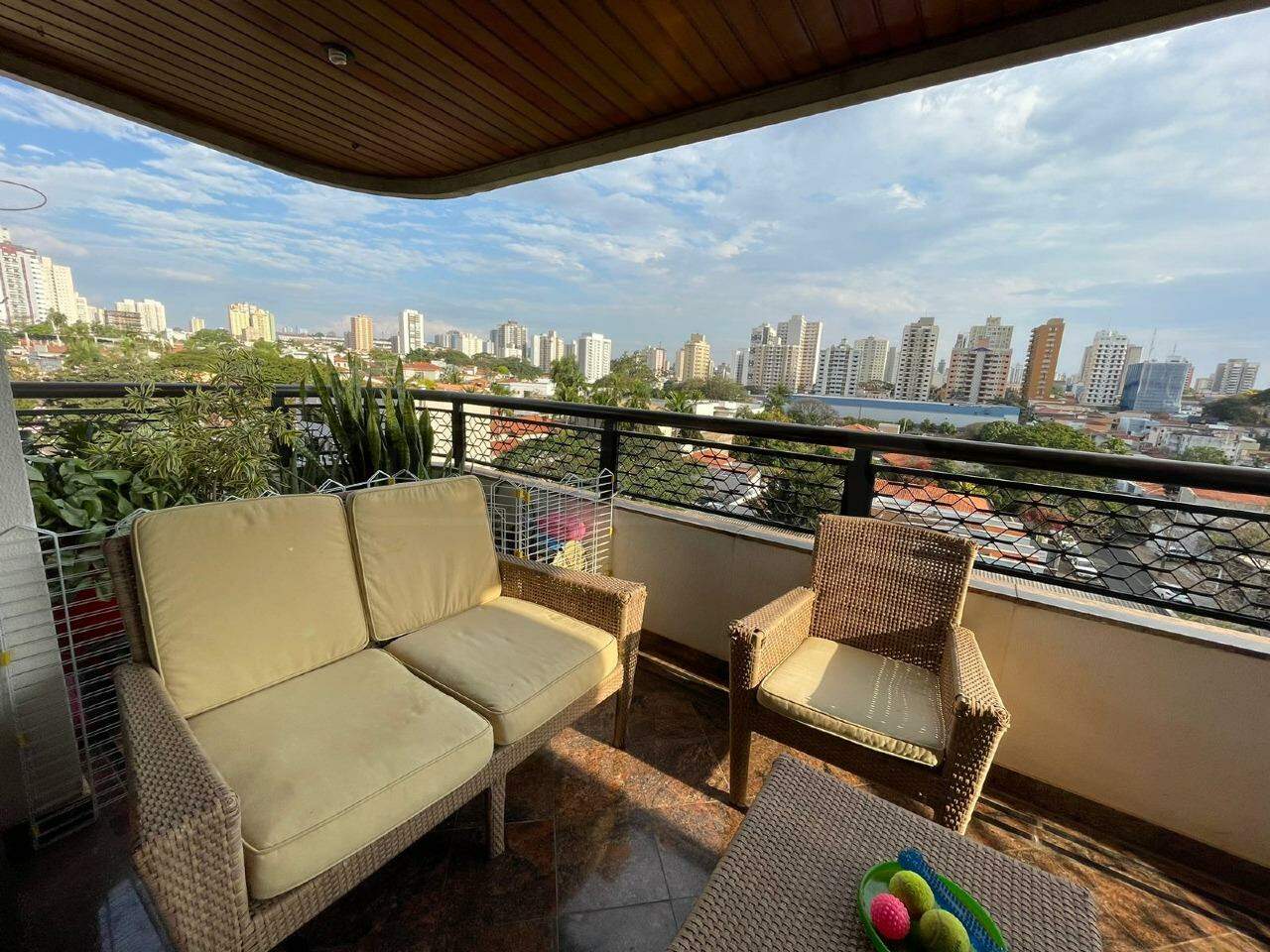 Apartamento à venda no Saint Claire, 3 quartos, sendo 1 suíte, 2 vagas, no bairro Edifício Saint Claire em Piracicaba - SP