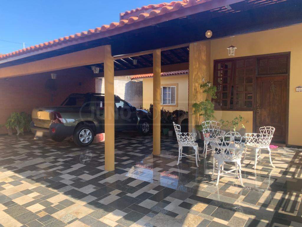 Casa à venda, 3 quartos, sendo 1 suíte, 3 vagas, no bairro Jardim São Cristóvão I em Rio das Pedras - SP